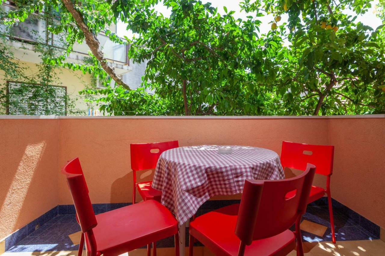Apartmani "Miso" Podgora Exterior foto