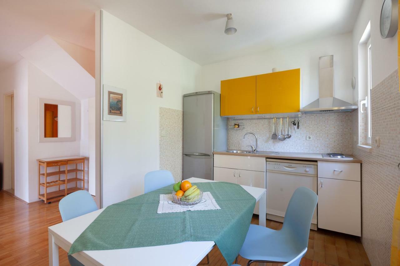 Apartmani "Miso" Podgora Exterior foto